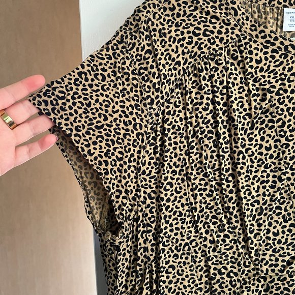Old Navy Cheetah Print Blouse - Picture 3 of 6